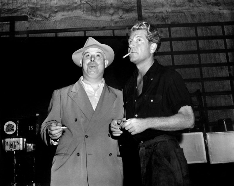 Jean Gabin e Jean Renoir sul set di 'Le bas-fonds' (1936)